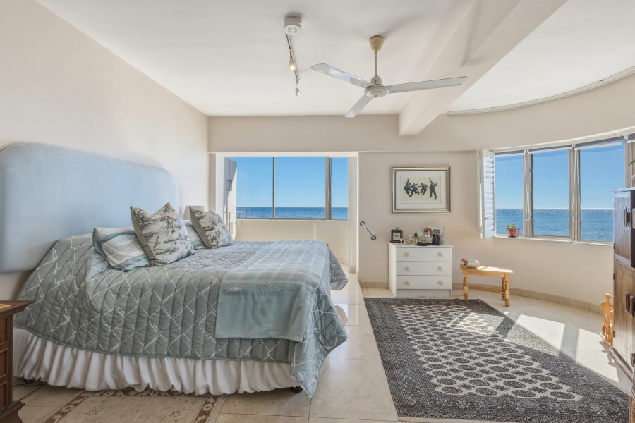 3 Bedroom Property for Sale in Sea Point Western Cape